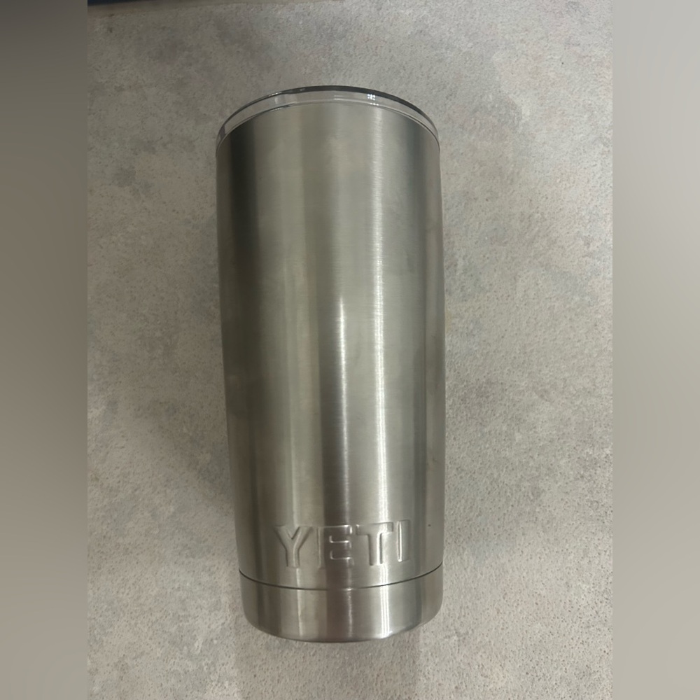 Yeti tumbler 20oz